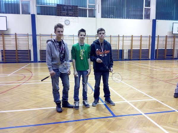 BADMINTON